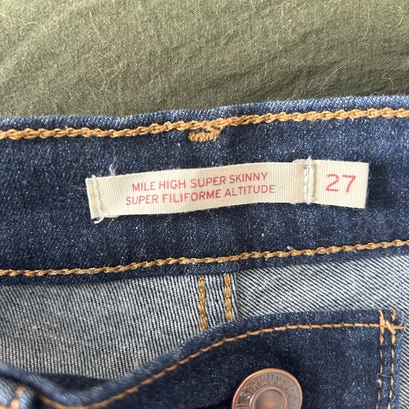 Levi’s Mile High Super Skinny Dark Wash Jeans - Picture 4 of 5